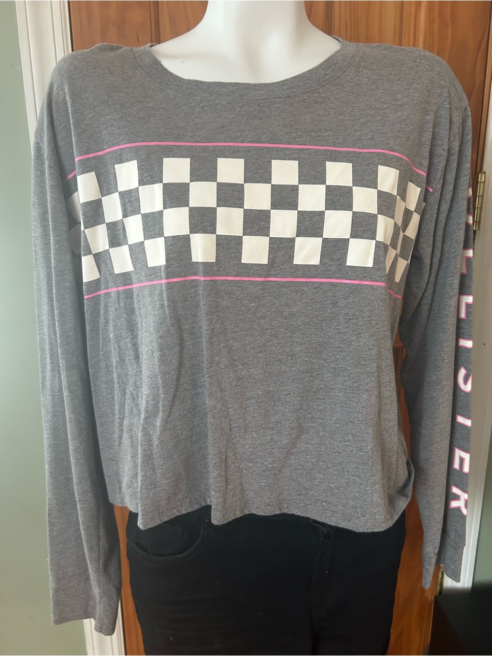 California Hollister Women’s Gray Long-Sleeve Checkerboard Top with Pink Accents